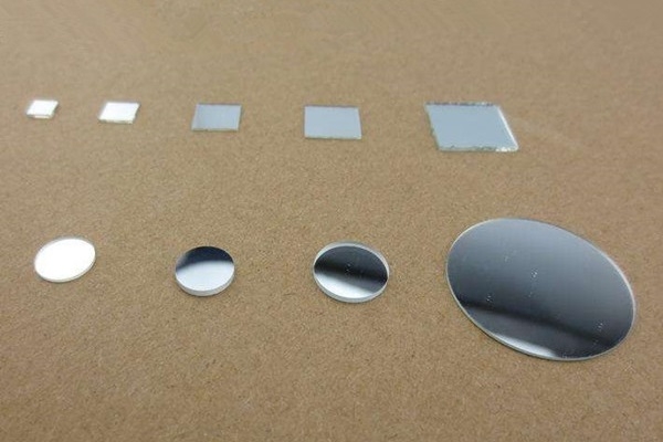 截止波長從250nm-3000nm以內(nèi)任意波段OD1-OD6